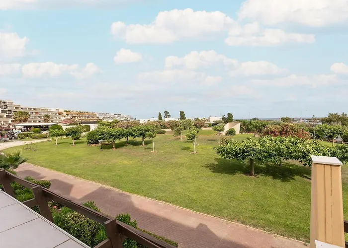 Village Naturiste R4n - Le Wallis Port Nature Coursive * آجد